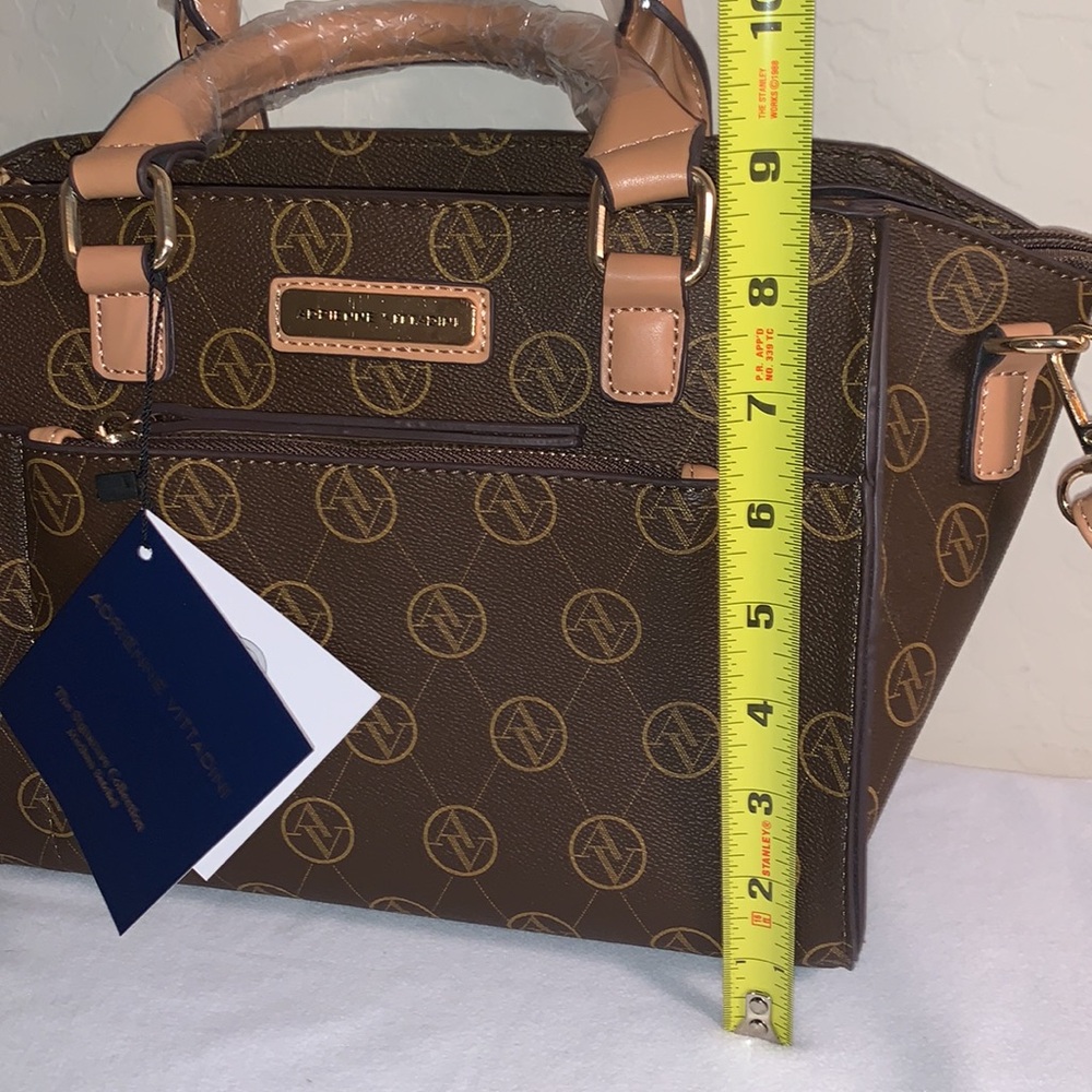 ADRIENNE VITTADINI BRAND NEW WITH TAGS GORGEOUS SATCHEL - Picture 10 of 11